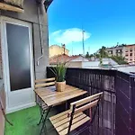 Apartment Lg Downtown